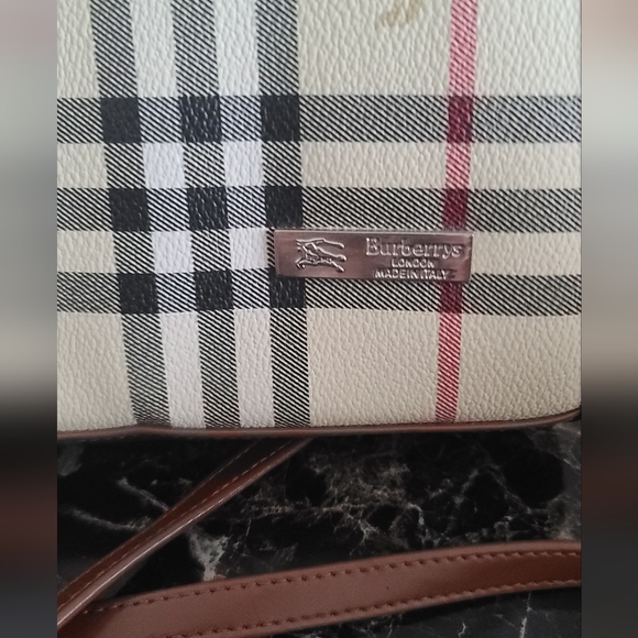 Handbag - Picture 3 of 8